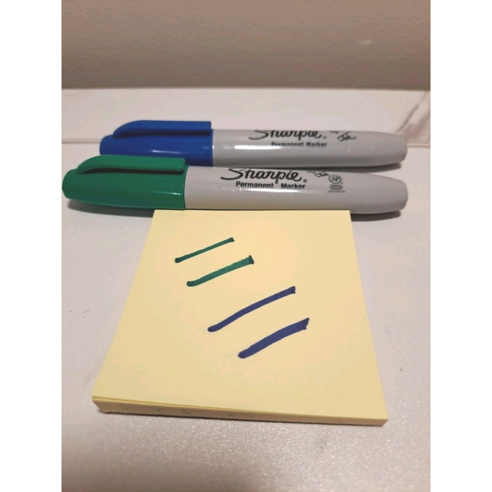 Sharpie Permanent Marker **Set of 2 - 1 BLUE and 1 GREEN  *Chisel Tip